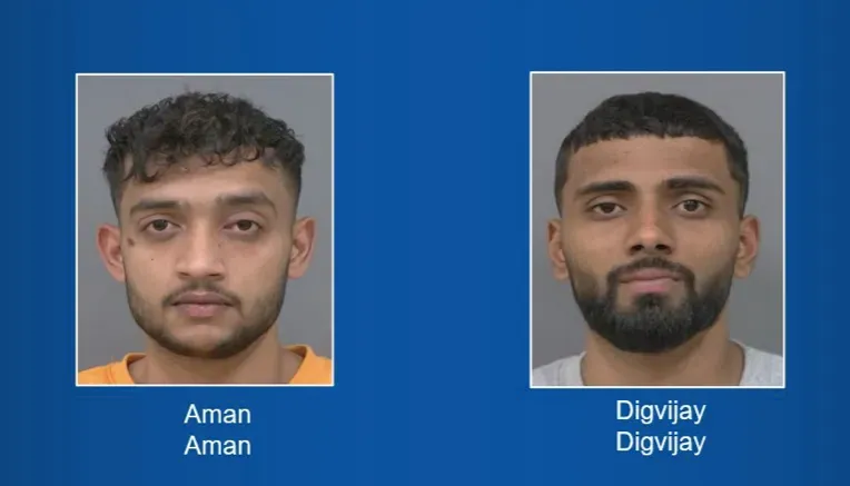 صورتان لرجلين مطلوبين، أمان ودجفيجاي، في إطار تحقيقات تتعلق بعصابة بيشنوي الإجرامية في كندا.