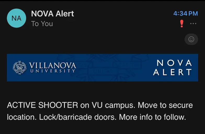 تنبيه من جامعة فيلانوفا حول وجود مطلق نار نشط في الحرم الجامعي، يطلب من الطلاب الانتقال إلى مواقع آمنة وإغلاق الأبواب.