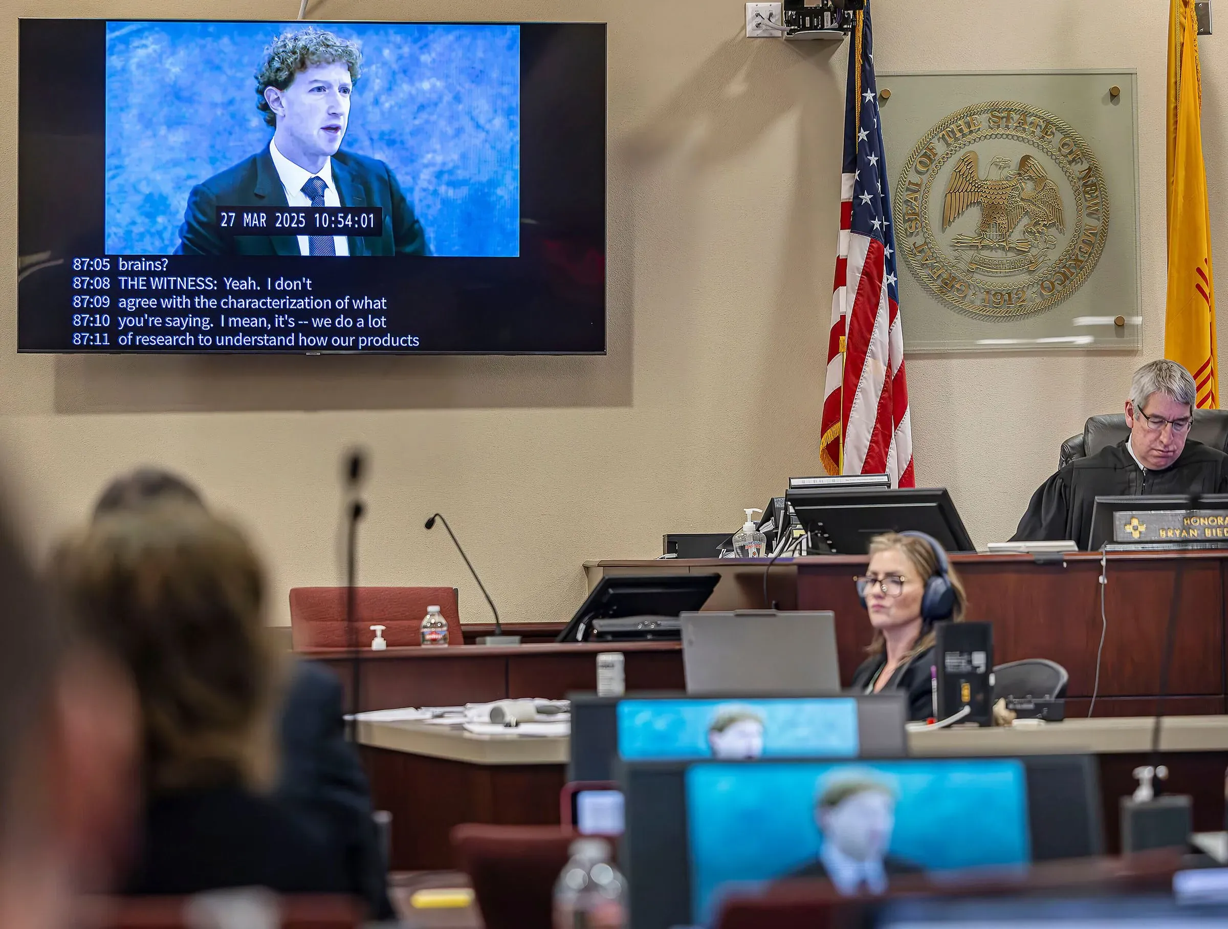 شهادة المدير التنفيذي لشركة ميتا في محكمة نيو مكسيكو، حيث يناقش المخاطر المحتملة لمنصات الشركة على سلامة الأطفال.