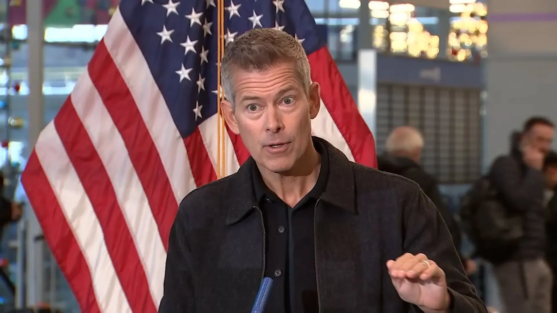 يتحدث نيك دانييلز، رئيس الرابطة الوطنية لمراقبي الحركة الجوية، عن أزمة نقص المراقبين وتأثير الإغلاق الحكومي على القطاع.