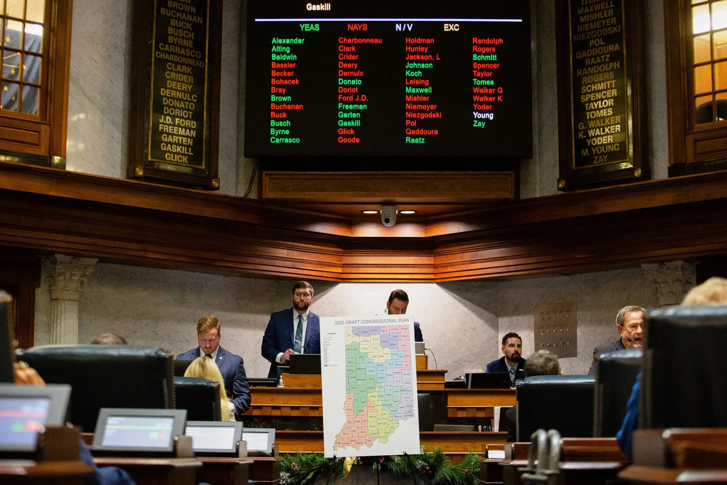 رفض مجلس الشيوخ في ولاية إنديانا خريطة جديدة للكونغرس، مما يعتبر توبيخًا لترامب، حيث صوت 31 عضوًا ضد المقترح.