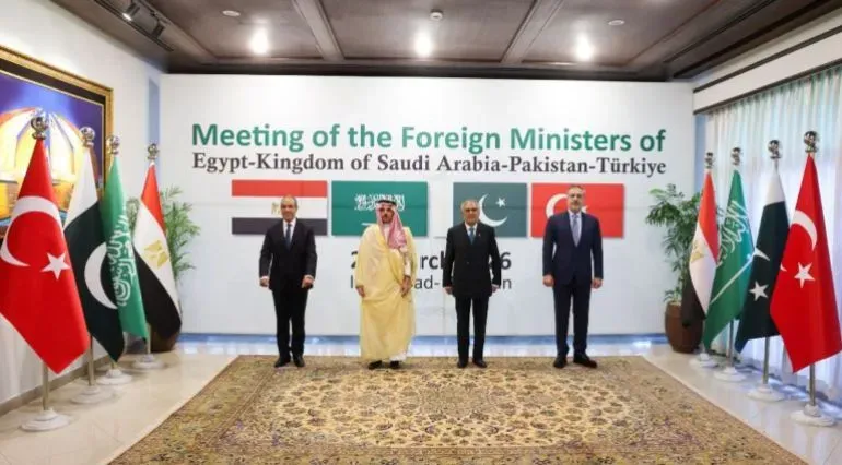اجتماع وزراء الخارجية من مصر والسعودية وتركيا وباكستان في إسلام آباد، مع العلميات الدبلوماسية لتعزيز السلام الإقليمي.