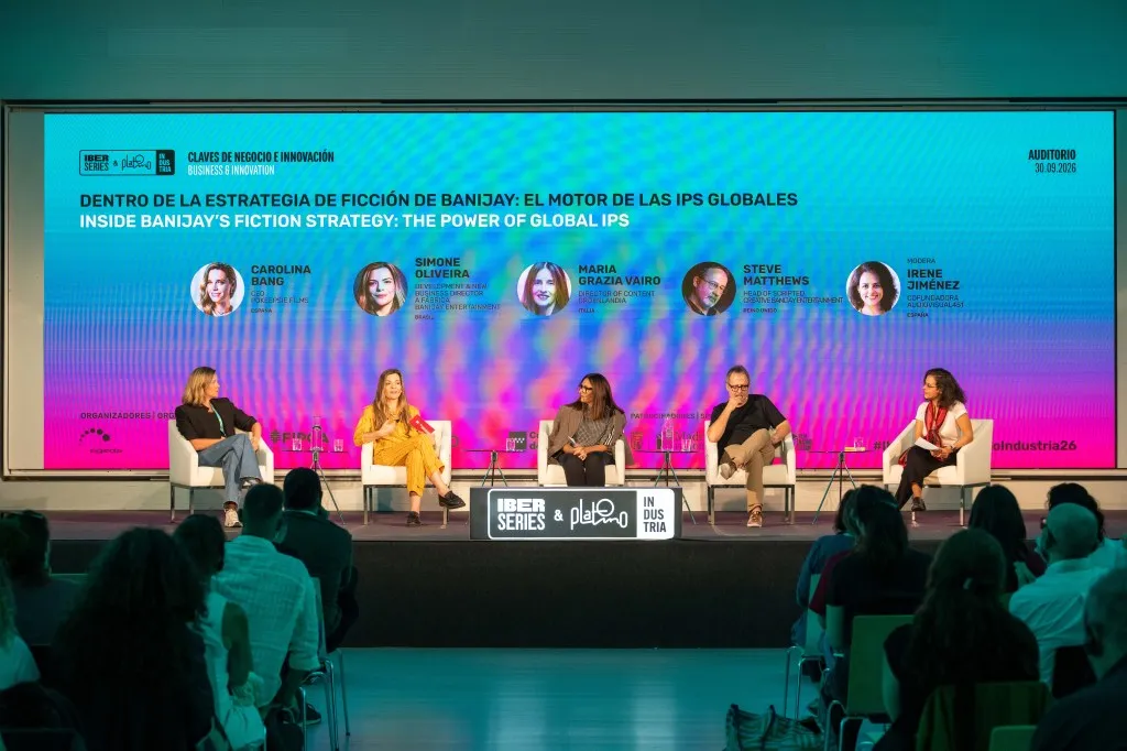جلسة نقاش في مهرجان Iberseries & Platino Industria تجمع منتجين من إيطاليا والبرازيل وإسبانيا لمناقشة استراتيجيات إنتاج القصص الدرامية ضمن Banijay.